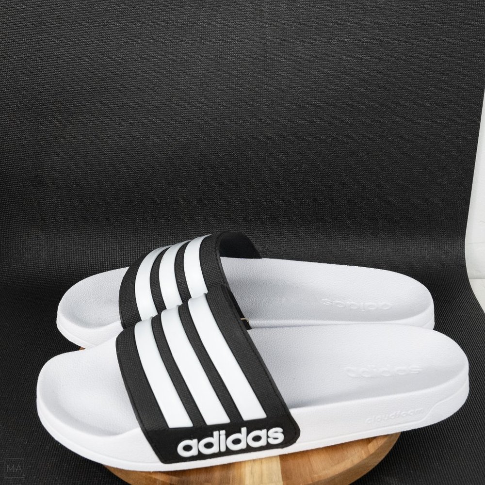 NWT Adidas Men's Cloudfoam Adilette Slides Size 10 White/Black - Picture 2 of 8